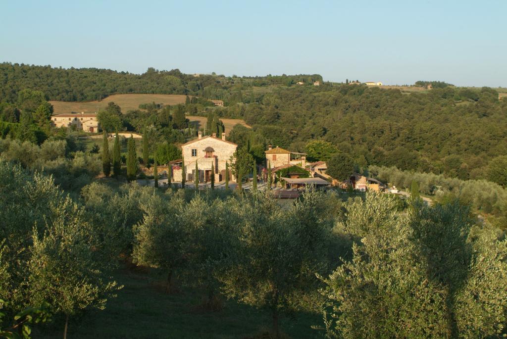 Agriturismo Podere Alberese Affittacamere Asciano Esterno foto